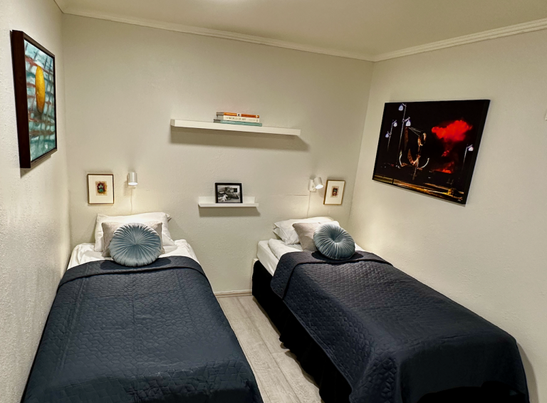 Double room with a shared bathroom 12 m²